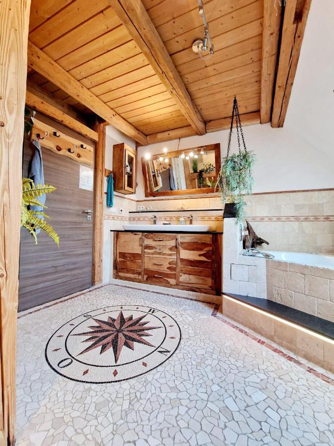 Wood & Stone Lodge 1 Донаушинген Екстериор снимка